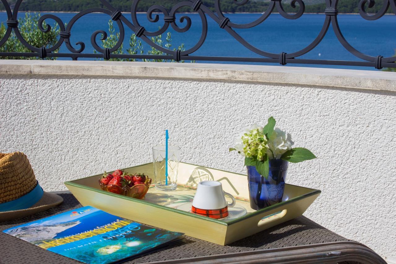 Sea Breeze - Front Sea Apartment Zaboric Buitenkant foto