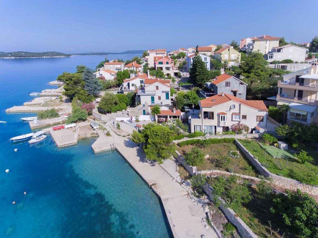 Sea Breeze - Front Sea Apartment Zaboric Buitenkant foto